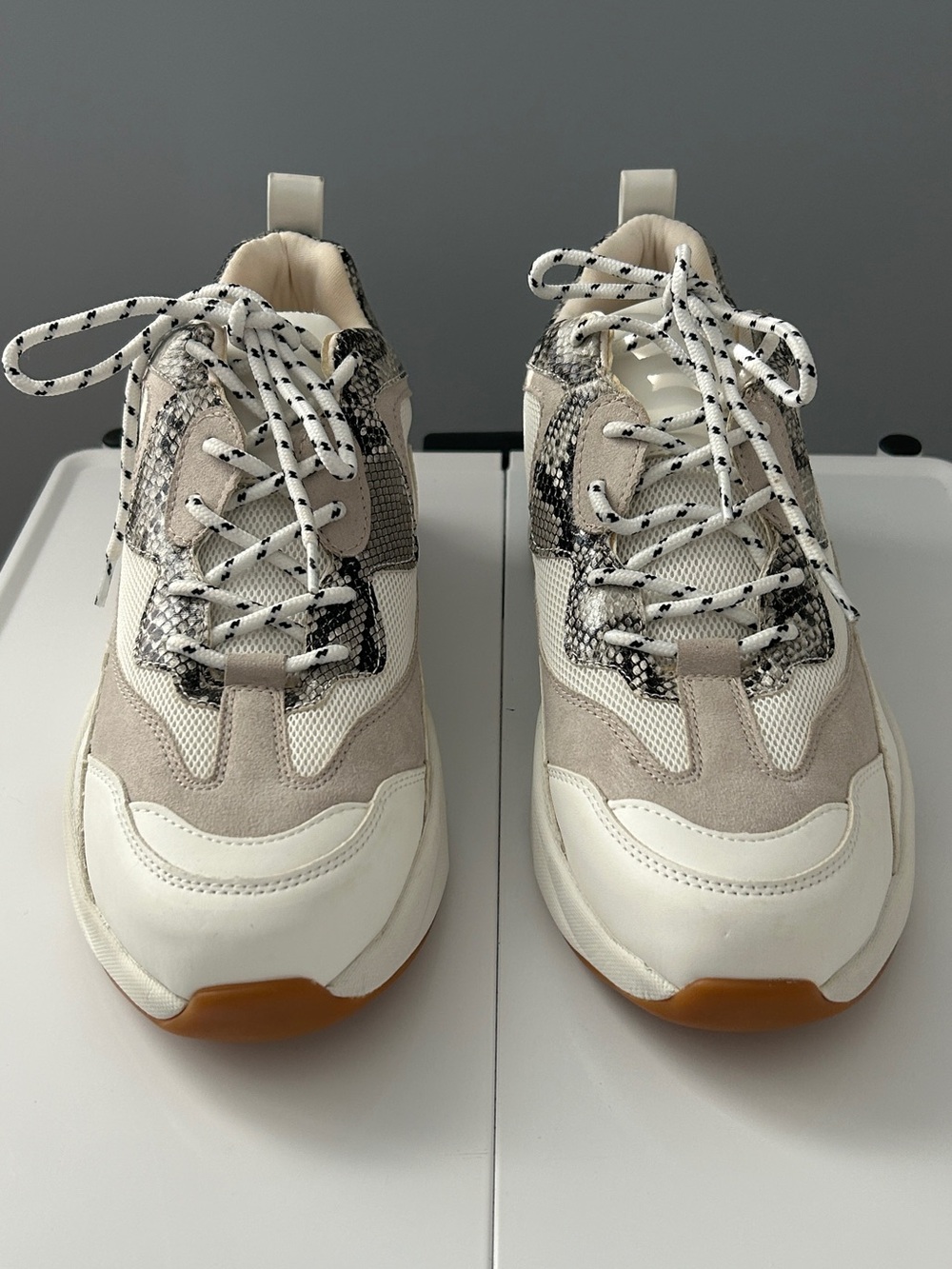Steve Madden Antonio Men’s Size 10.5 Sneaker White Cream Snakeskin Lace Up